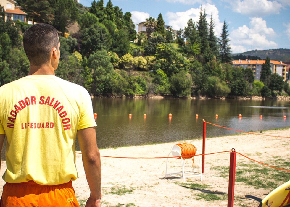 Praia_Fluvial_da_Zona_Verde_vigiada_at___15_de_setembro